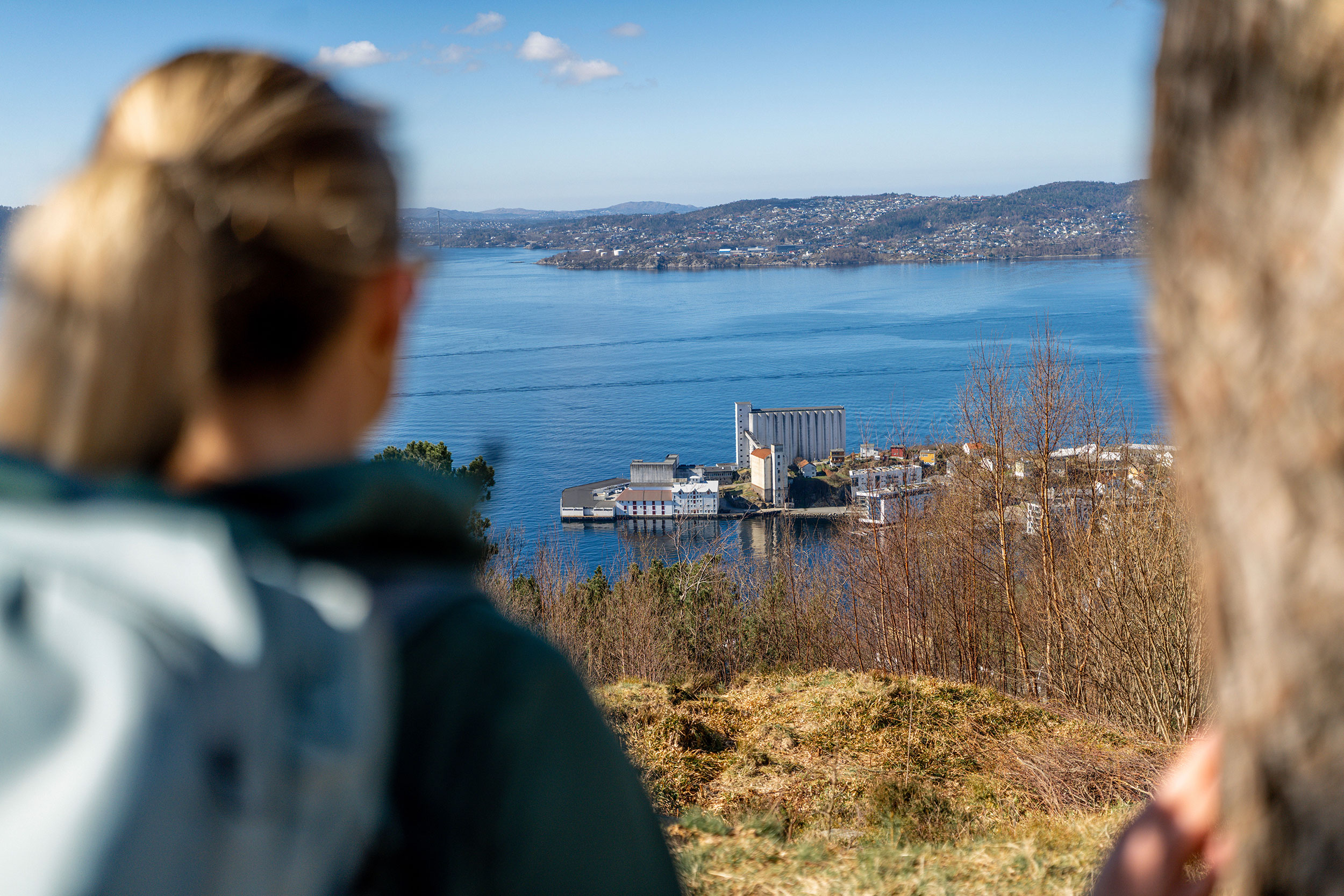 Utsikt fra fjellene mot Hegreneset